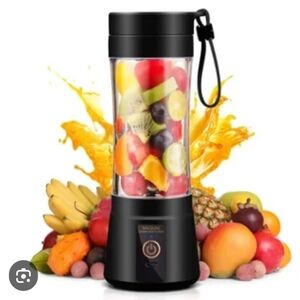 Portable Blender USB Rechargeable Personal Juicer Cup Small Fruit Juice Mixer